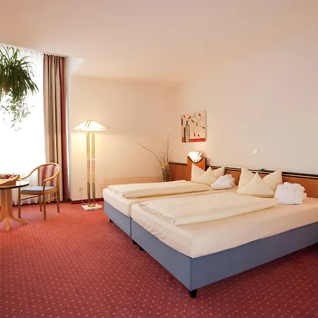 فندق Western Palatin Kongresshotel 4*