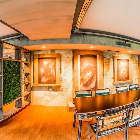 Western Palatin Kongresshotel فندق