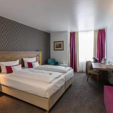 Western Palatin Kongresshotel Hotel 4*
