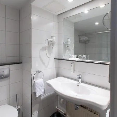 فندق Western Palatin Kongresshotel