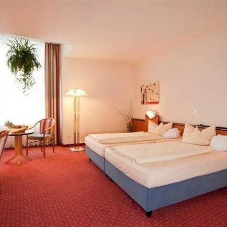 Western Palatin Kongresshotel Hotel 4*