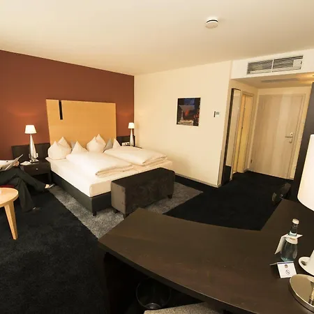 Western Palatin Kongresshotel 4*