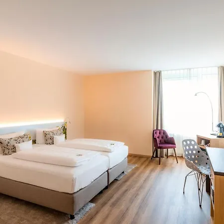 Western Palatin Kongresshotel Hotel 4*