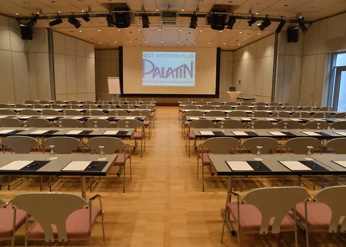 Western Palatin Kongresshotel 4*