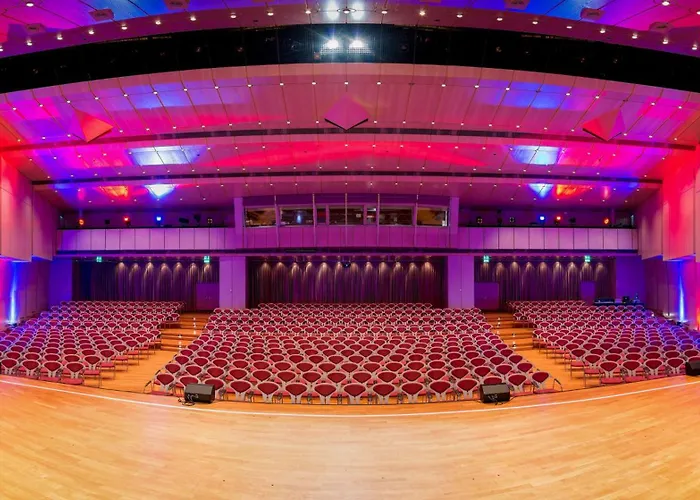 Western Palatin Kongresshotel 4* فيسلوخ