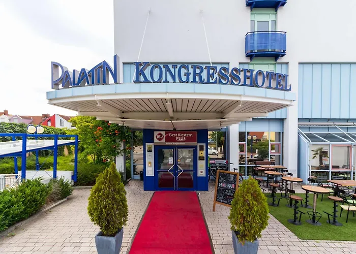 Western Palatin Kongresshotel فندق فيسلوخ