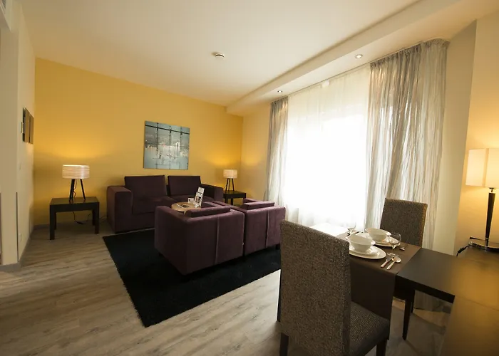 Western Palatin Kongresshotel فندق فيسلوخ