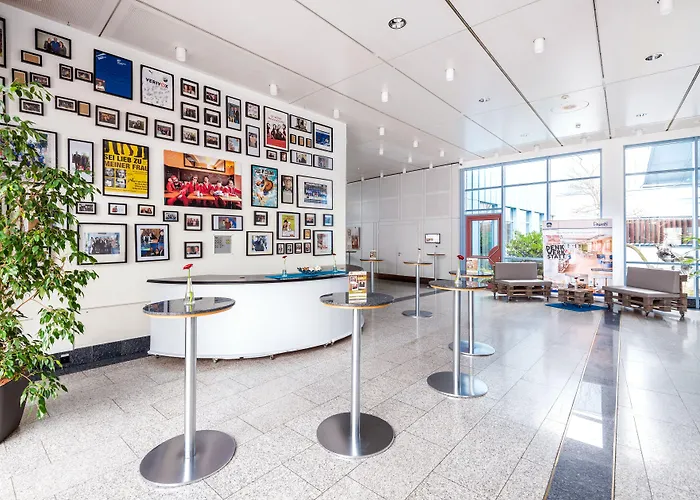 Western Palatin Kongresshotel فندق 4*