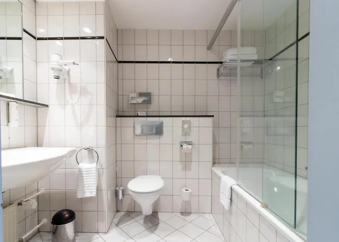 فندق Western Palatin Kongresshotel 4*