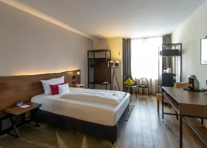 Western Palatin Kongresshotel فندق