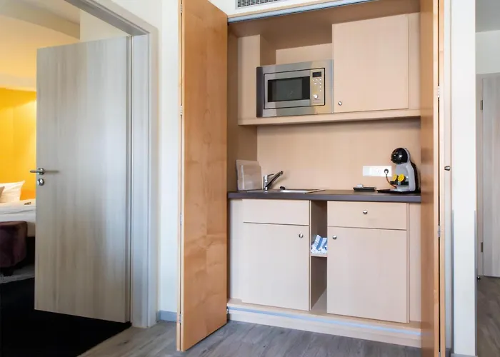 Western Palatin Kongresshotel 4* فيسلوخ