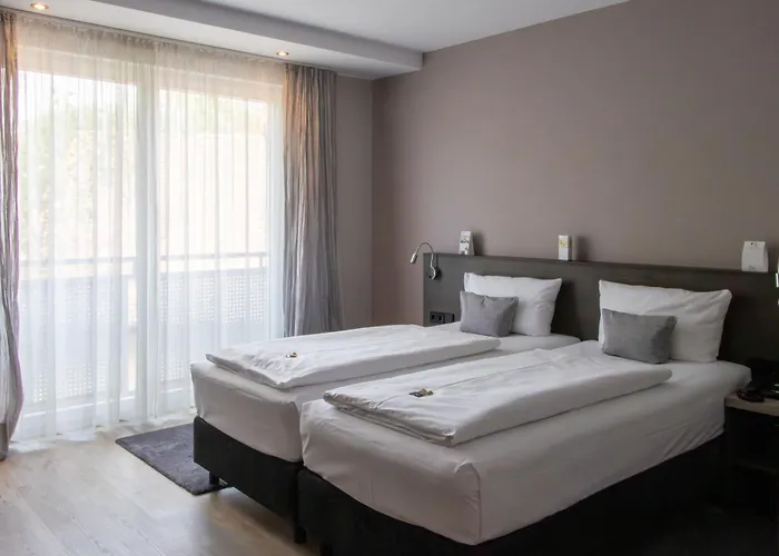 Western Palatin Kongresshotel فيسلوخ